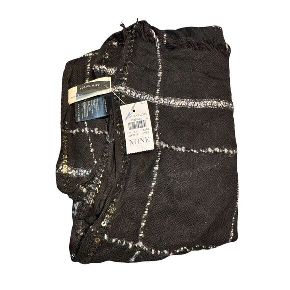 NWT Ann Taylor Black Sequined Windowpane Scarf - Picture 2 of 2